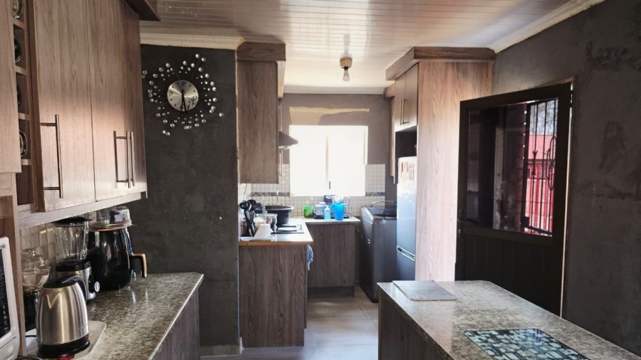 3 Bedroom Property for Sale in Rustenburg North North West